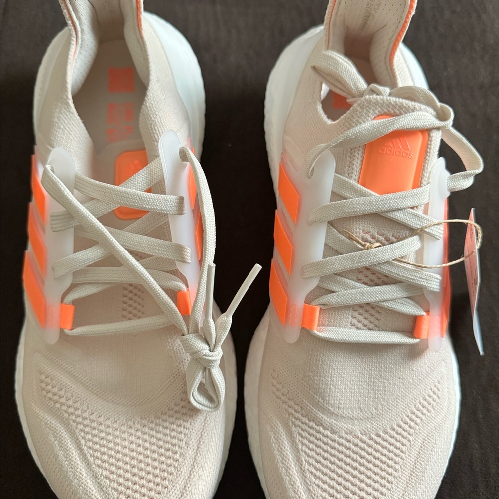 Adidas Ultraboost 22